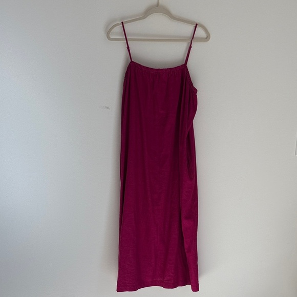 Magenta Linen Midi Dress - Picture 2 of 9